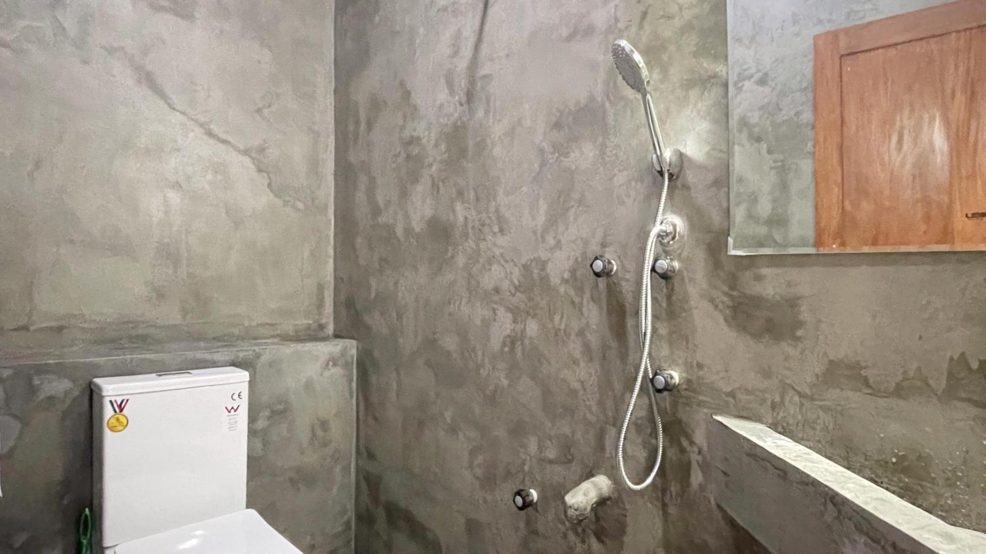 Heimathafen Hikka Apartman Hikkaduwa Kültér fotó