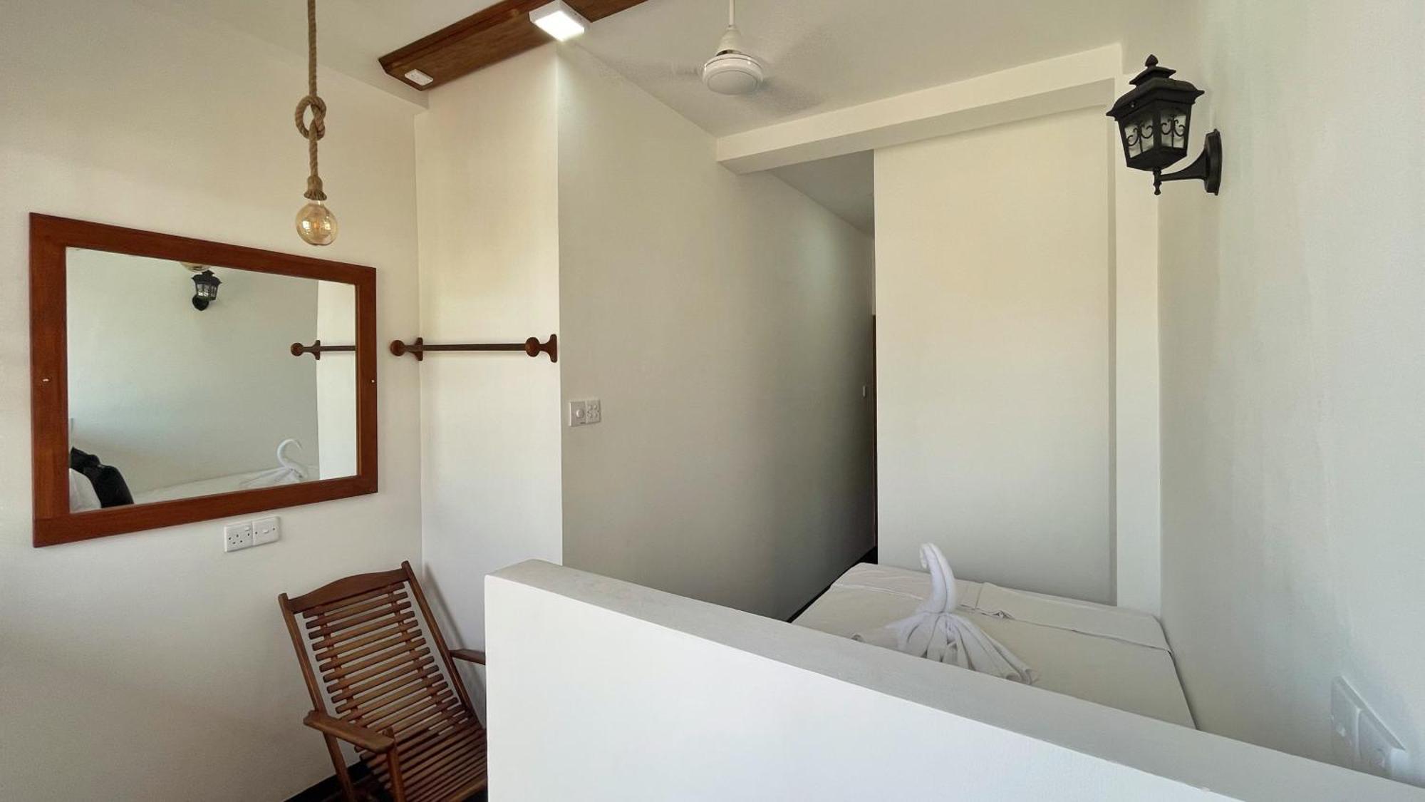 Heimathafen Hikka Apartman Hikkaduwa Kültér fotó